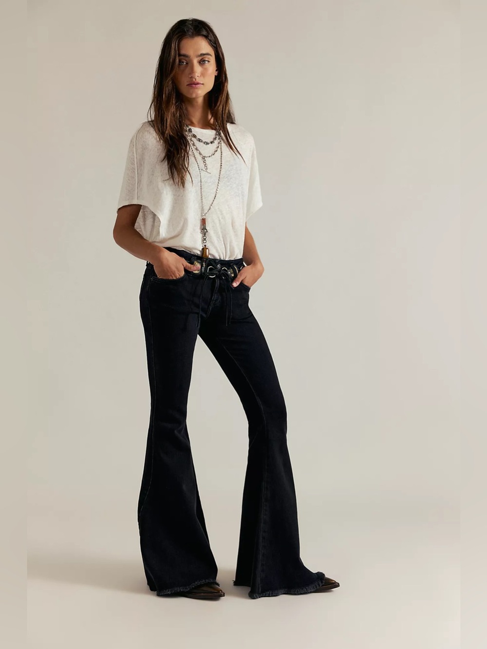 NWTs We The Free Emre Low-Rise Flare Jeans Size 25 $98